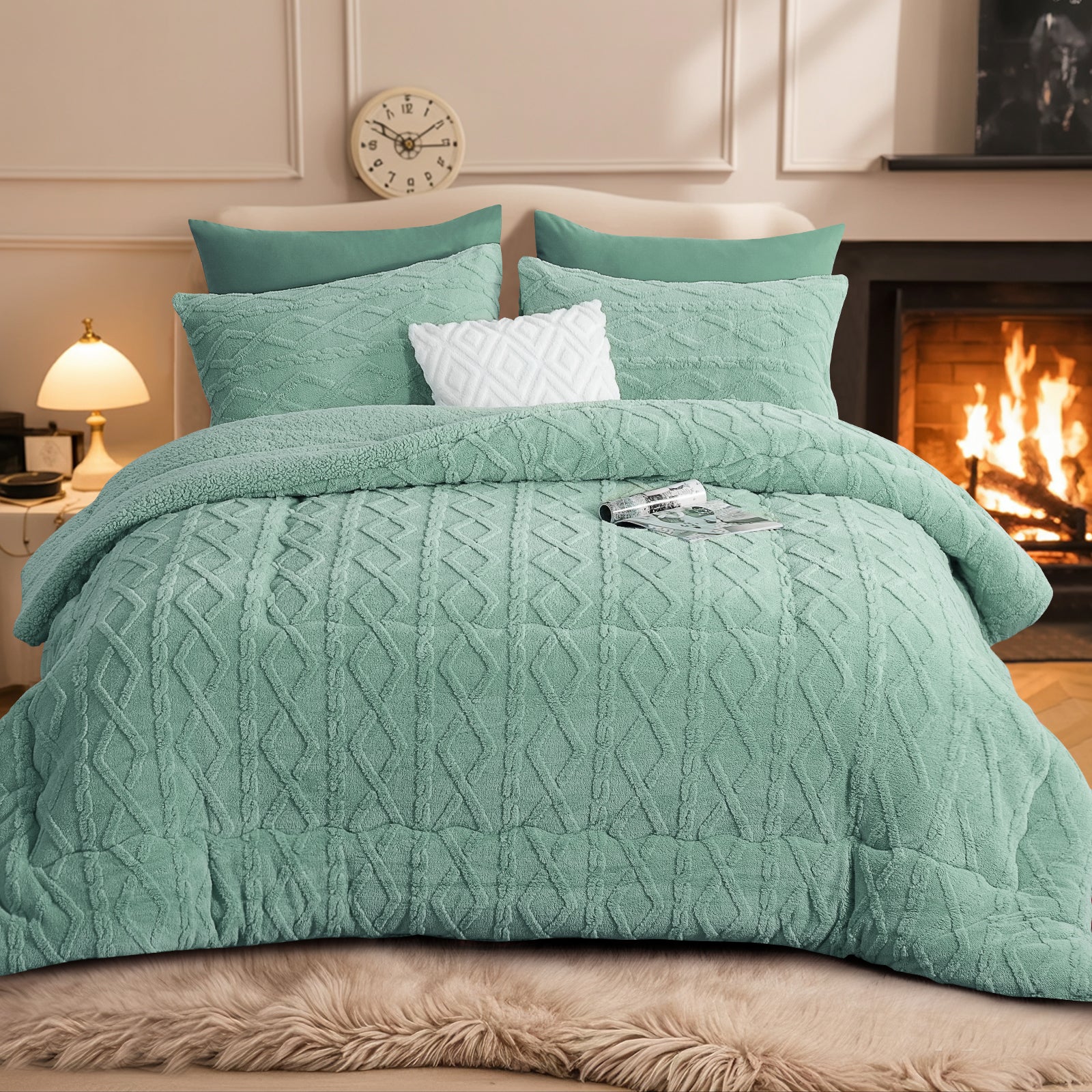 Aisbo Sherpa Winter Comforter, Reversible Flannel Blanket, 3D Jacquard Design, Warm & Cozy