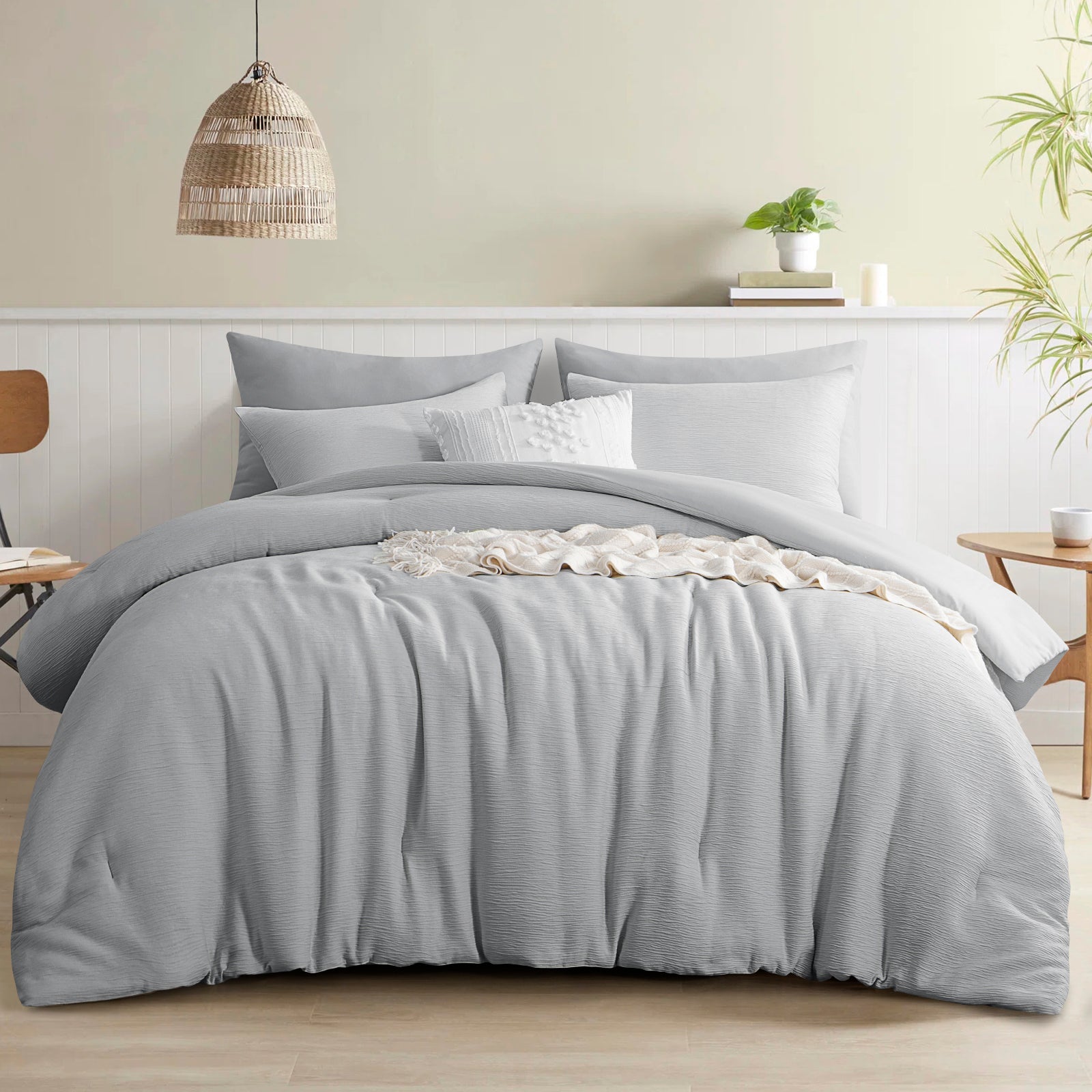 Aisbo Seersucker Comforter Set, Soft Textured Bedding Set with 1 Pillow Sham, Breathable All-Season Quilt for Guest Room