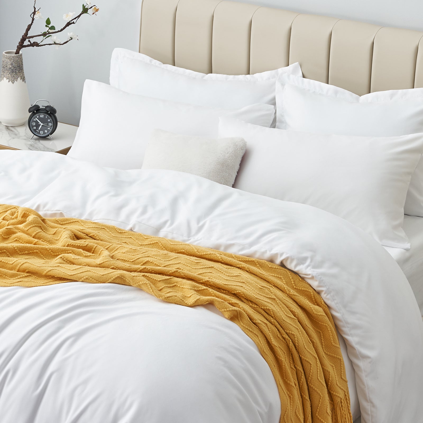 Aisbo King Size Duvet Covers Set White - 3Pcs Bedding Set Kingsize Soft 90gsm Brushed Microfiber Quilt Cover with 2 Pillowcases
